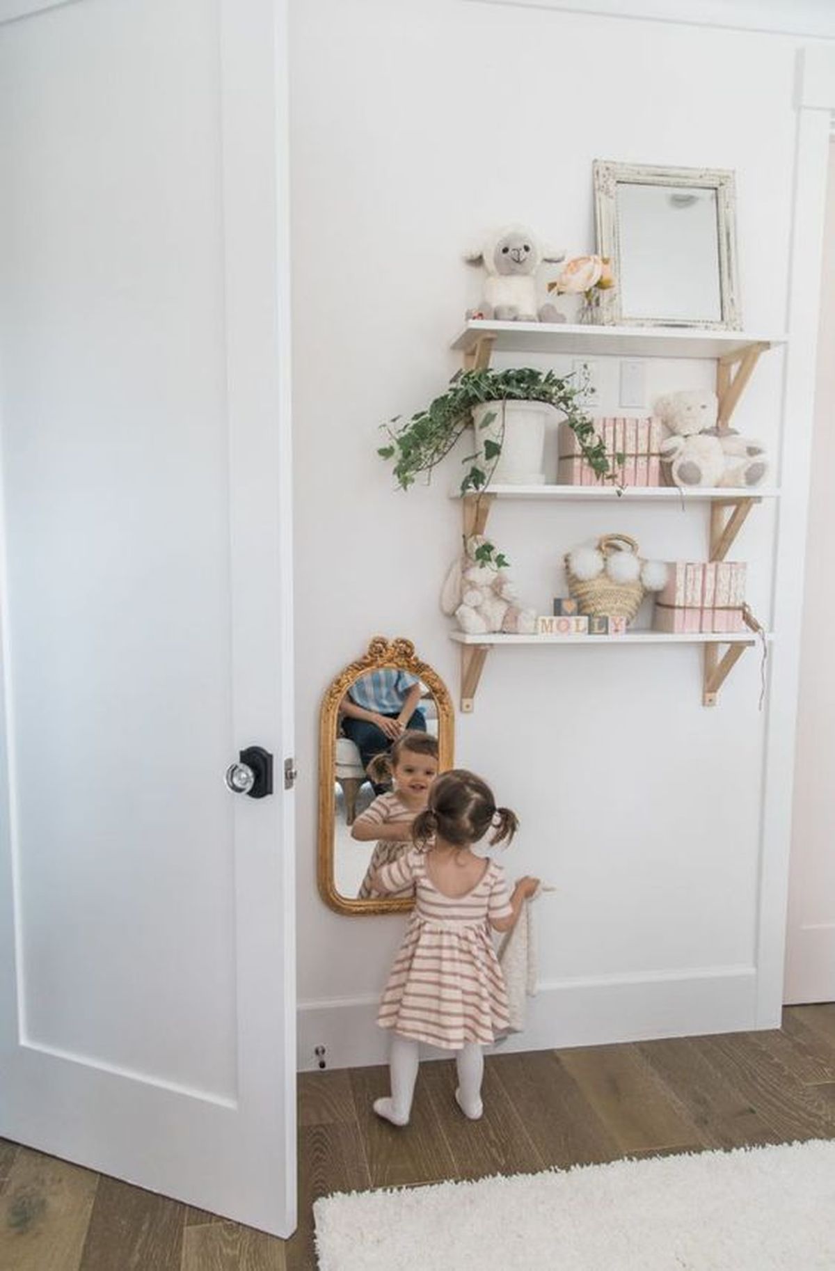 habitacion montessori espejos 15