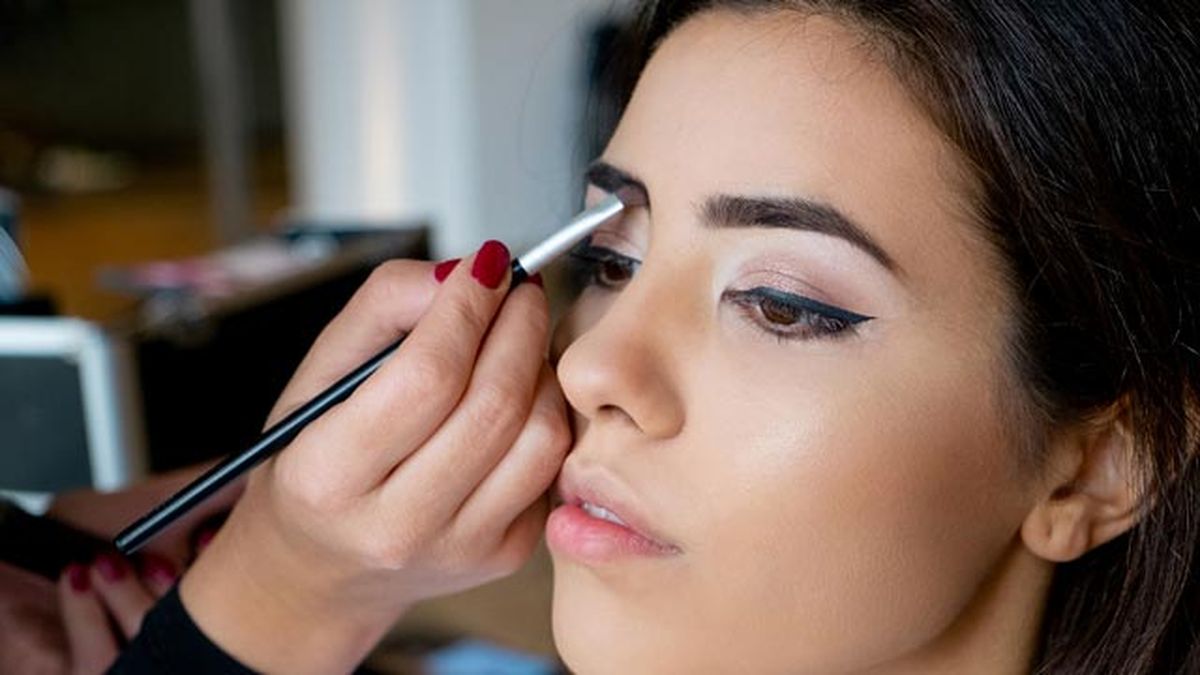 errores que hacen que tus cejas no se vean perfectas y como evitarlas1