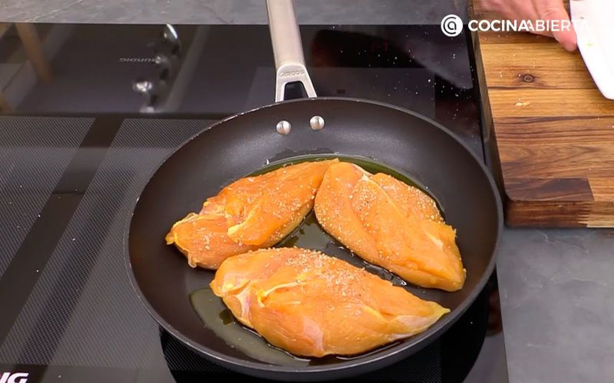 Sella las pechugas por los dos lados