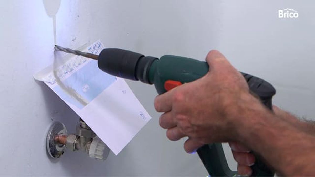 Cómo instalar un radiador toallero paso 4