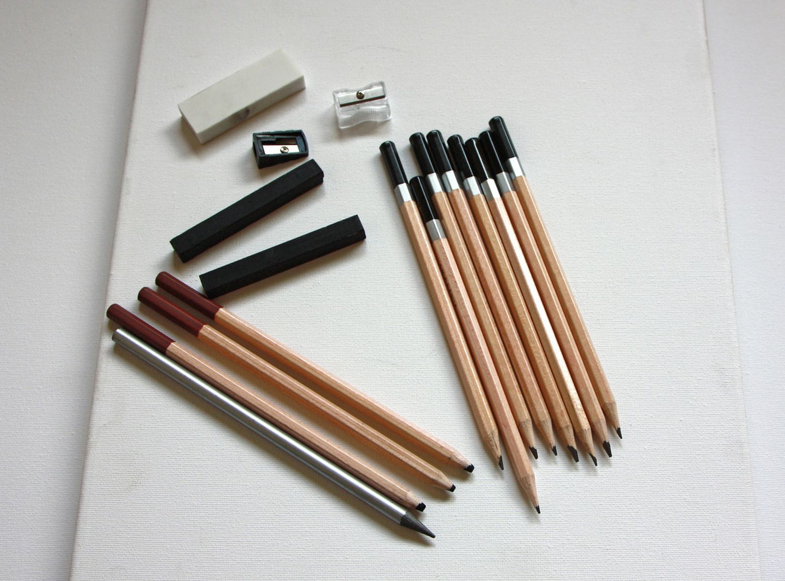 como dibujar con carboncillos materiales