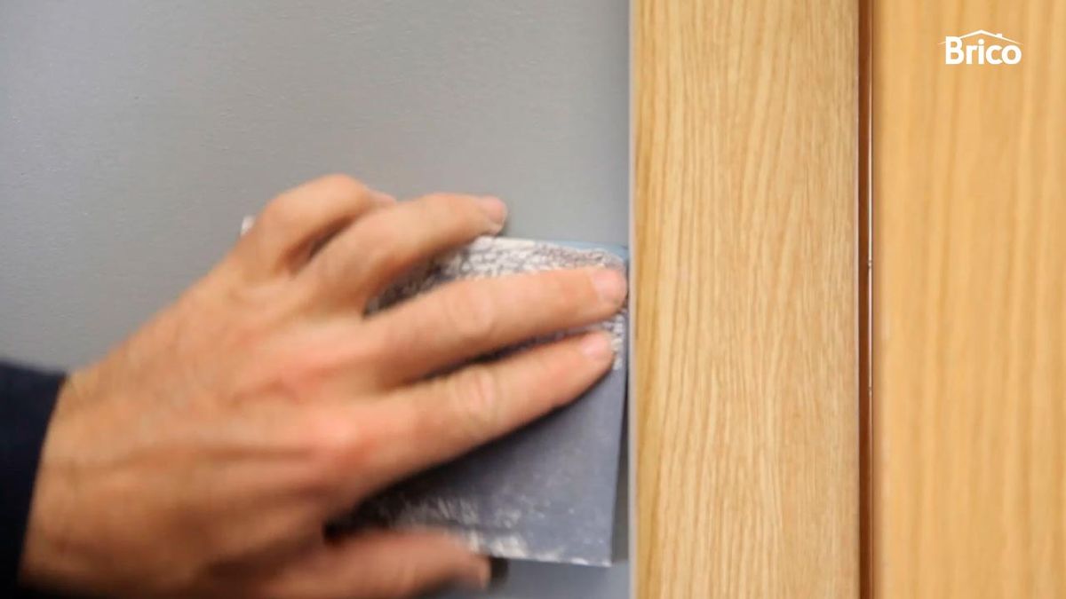 Masilla ligera para reparar paredes paso 7