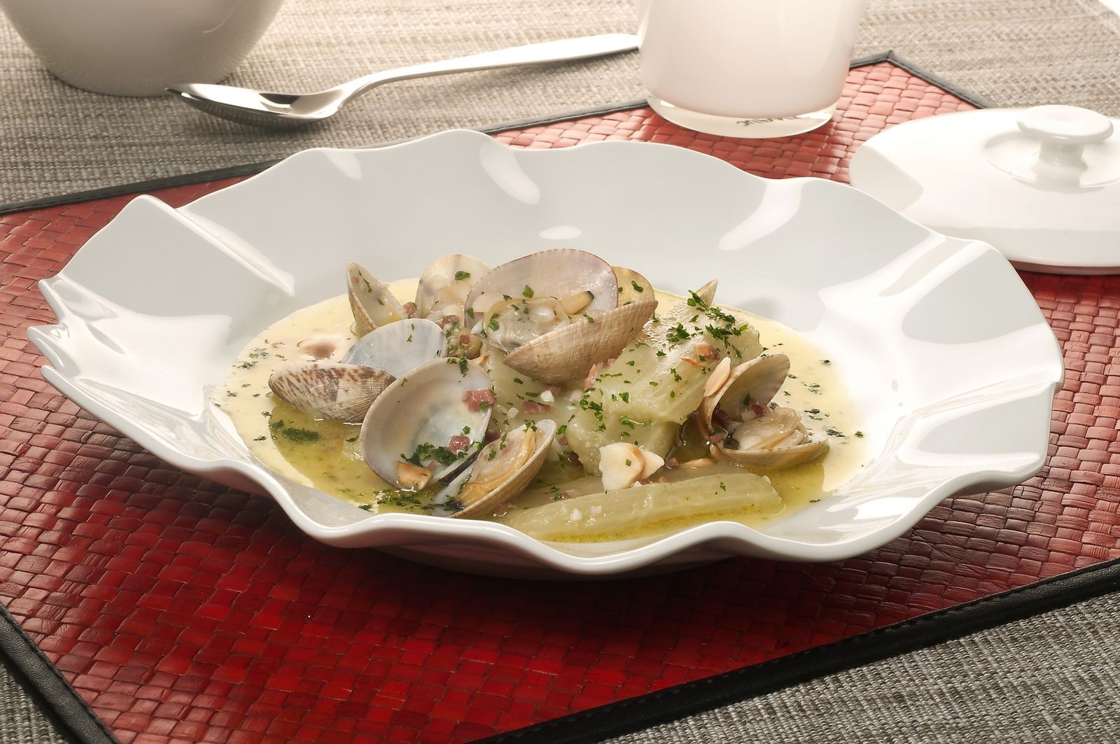 265 Cardo con almejas