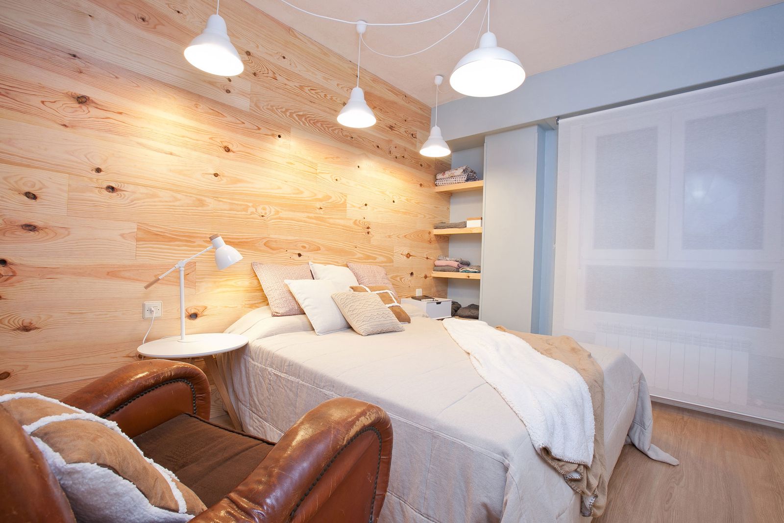 Dormitorio de estilo escandinavo