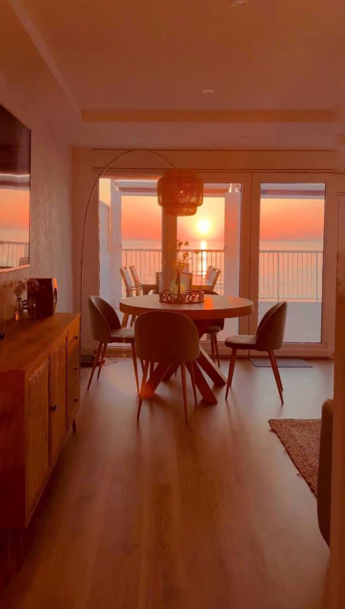 Ático con pérgola en la terraza, con vistas a la bahía de Cullera.