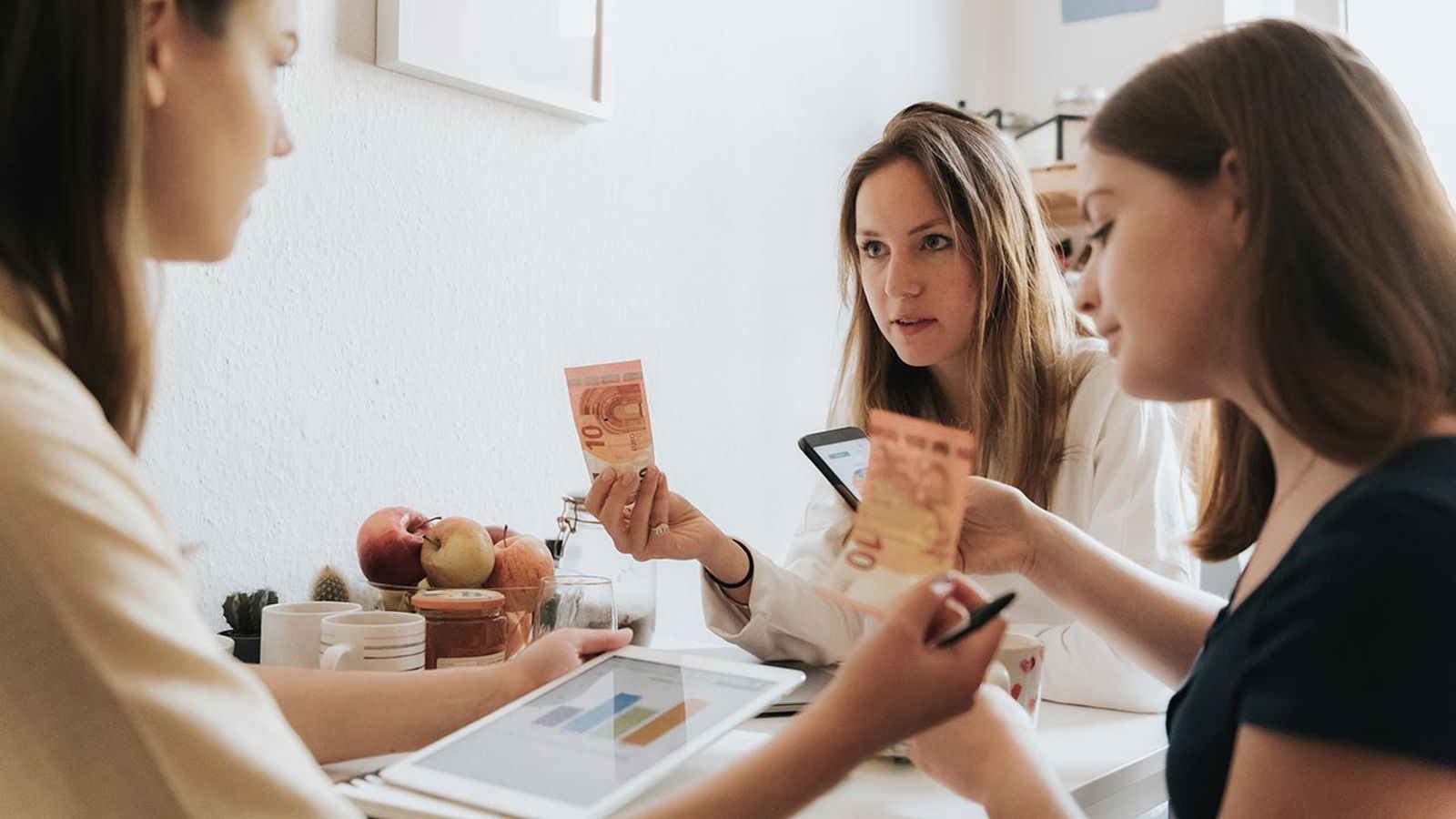 como elegir la mejor cuenta bancaria compartida gastos a medias