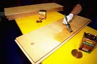 Cómo hacer una estantería de madera y metal paso 7