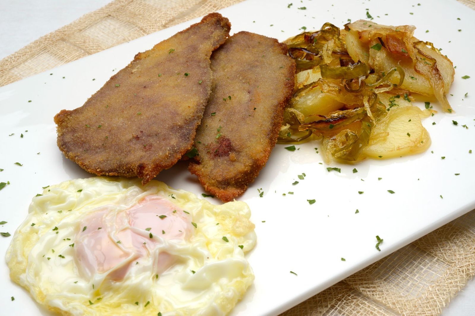 karl5026 411 Corazon empanado con huevo y patatas panadera xl