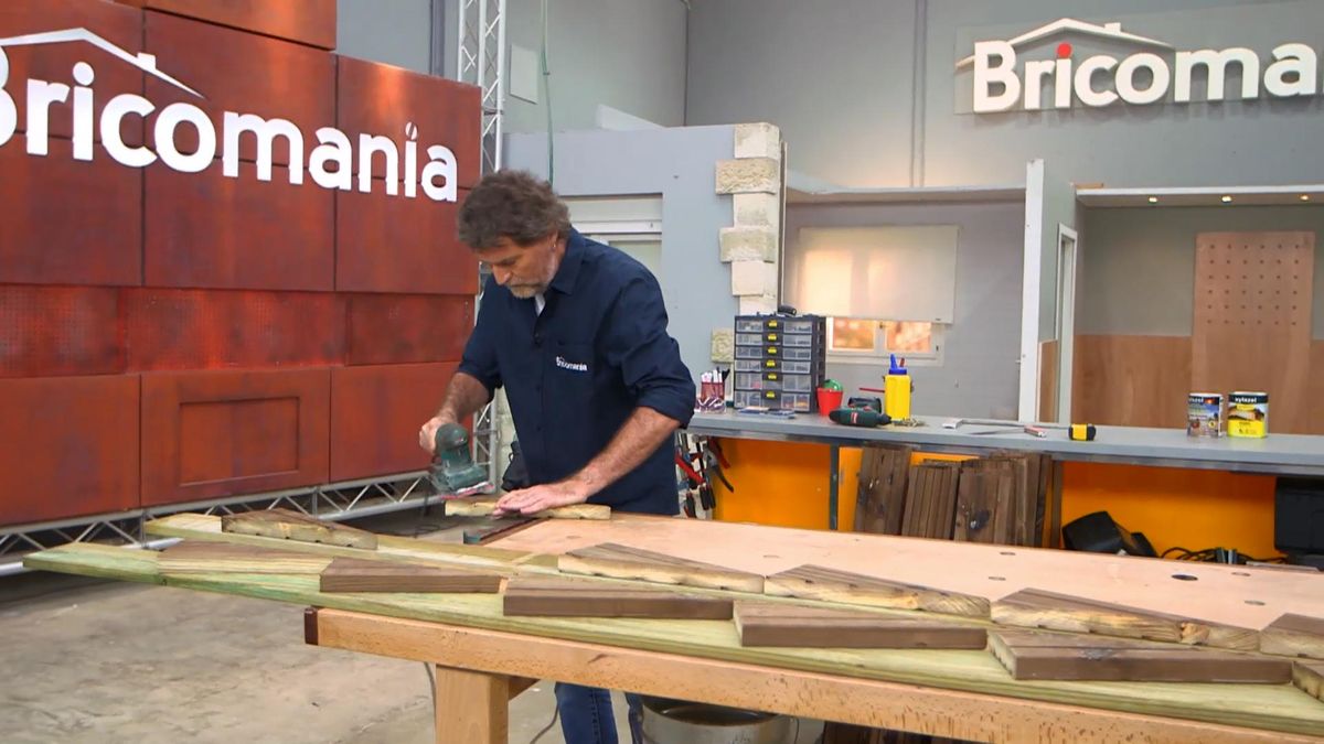 BRIC0957NV18 escalera exterior paso5