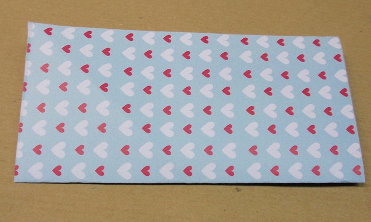 Marcapaginas con forma de corazón paso 2