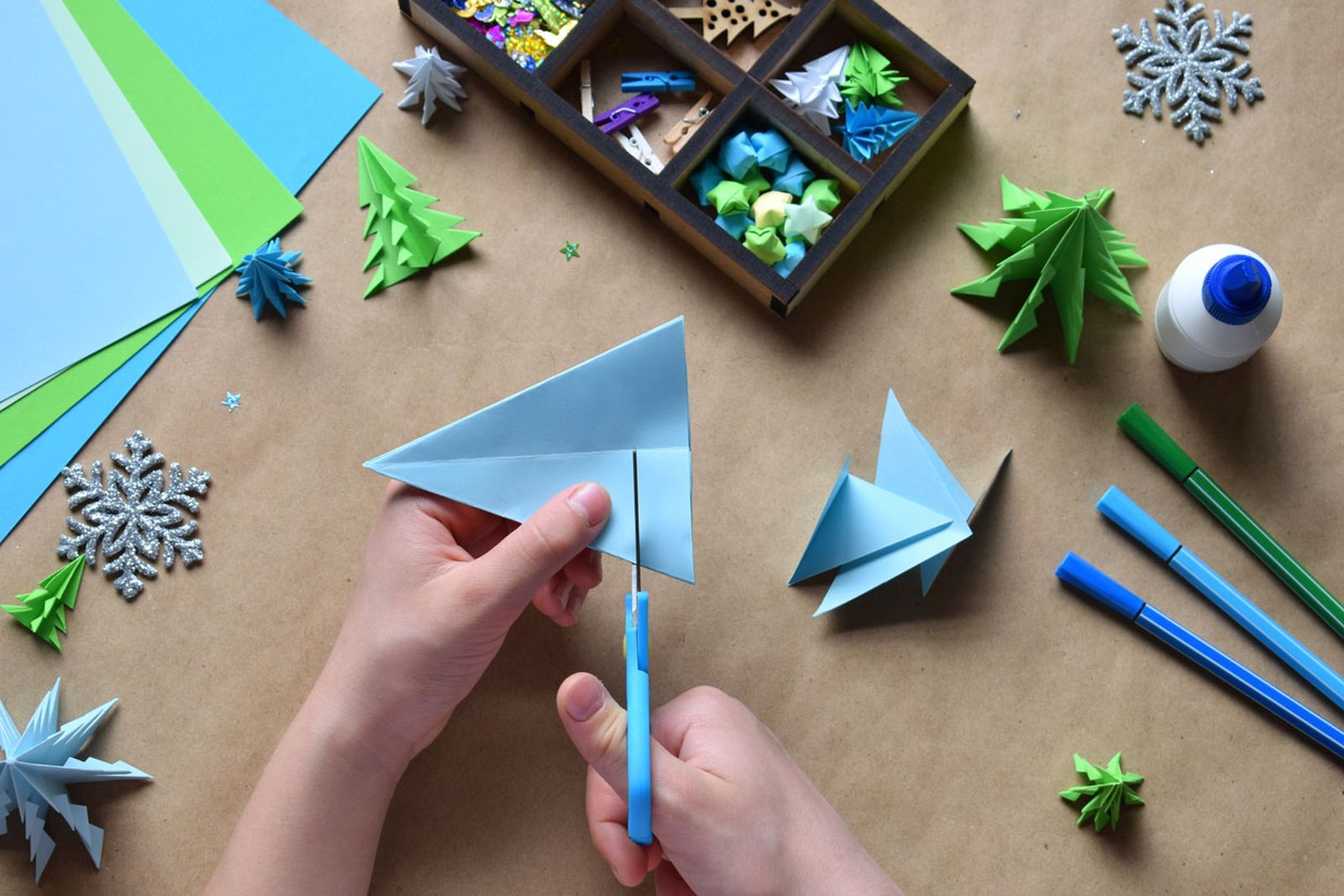 Postal navidad origami lettering paso 2