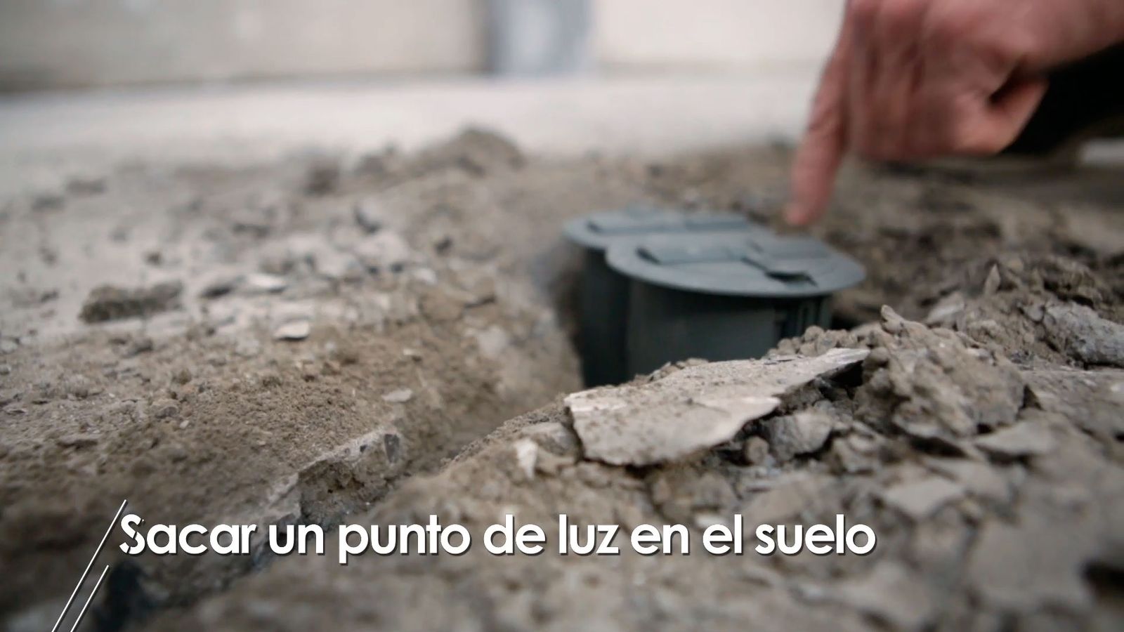 Cómo sacar un punto de luz en el suelo paso 5