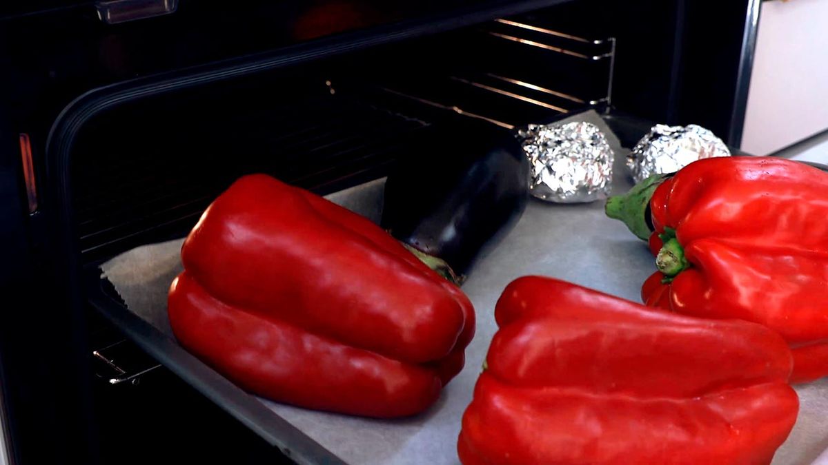 Receta de conservas de berenjena y pimientos asados   Paso 2