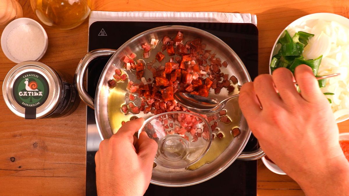 Caracoles en salsa vizcaína   paso 4