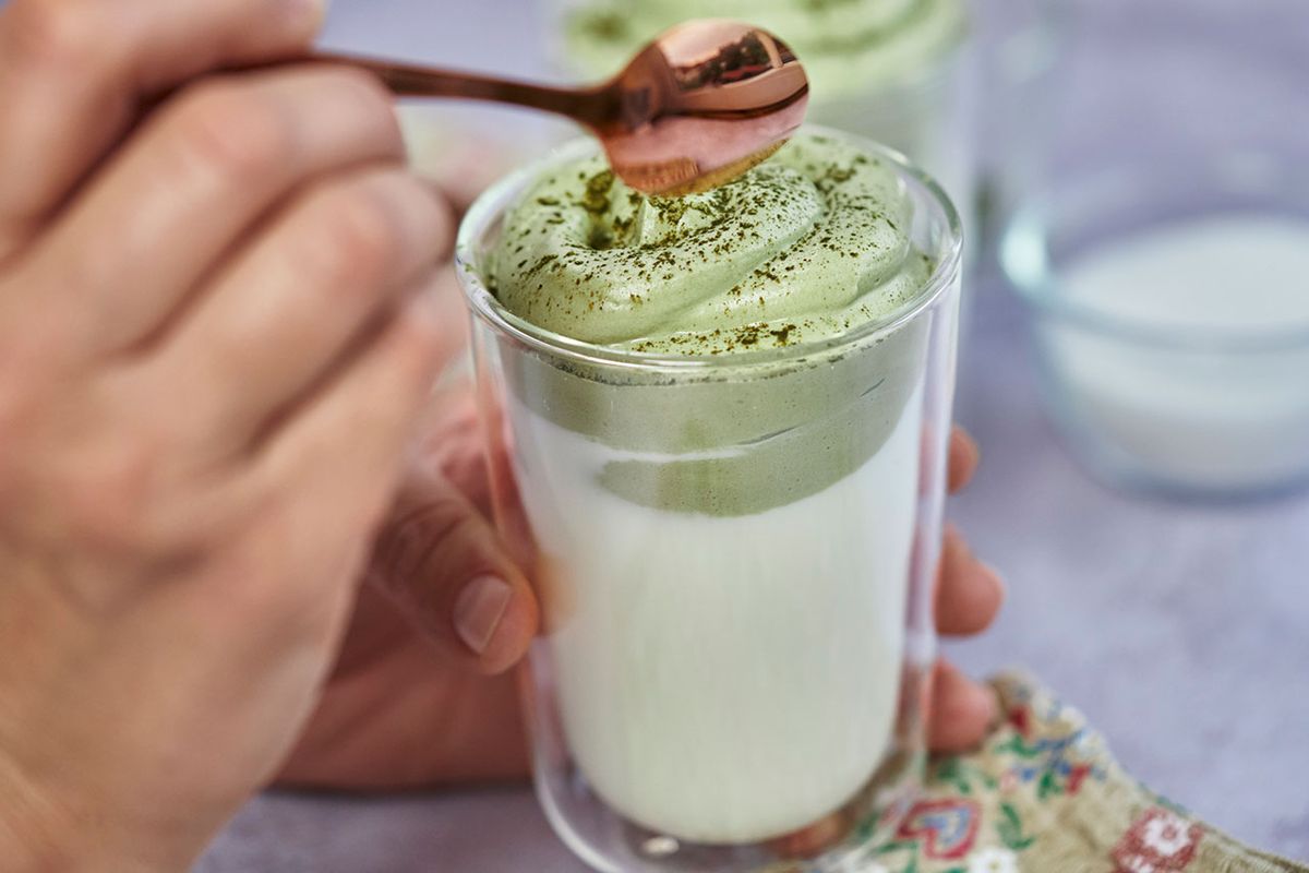 recetas bebidas tendencia dalgona matcha latte paso4