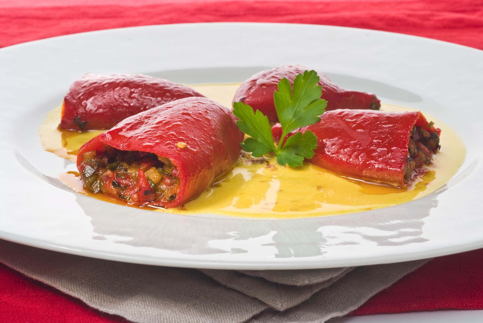 Pimientos rellenos de acelga y anchoas