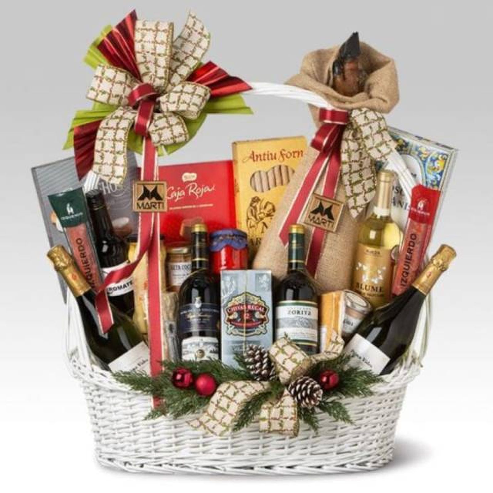 Cesta de Navidad clásica / Imagen: Lotes y cestas de Navidad