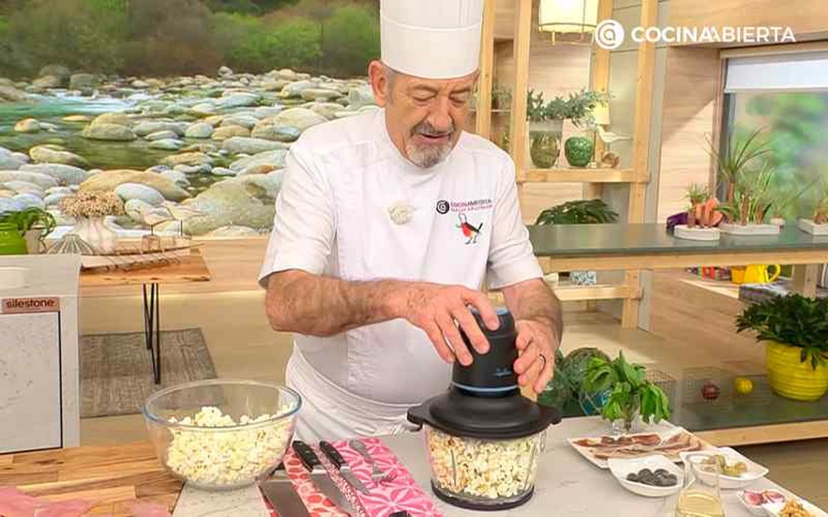 Tritura las palomitas de maíz