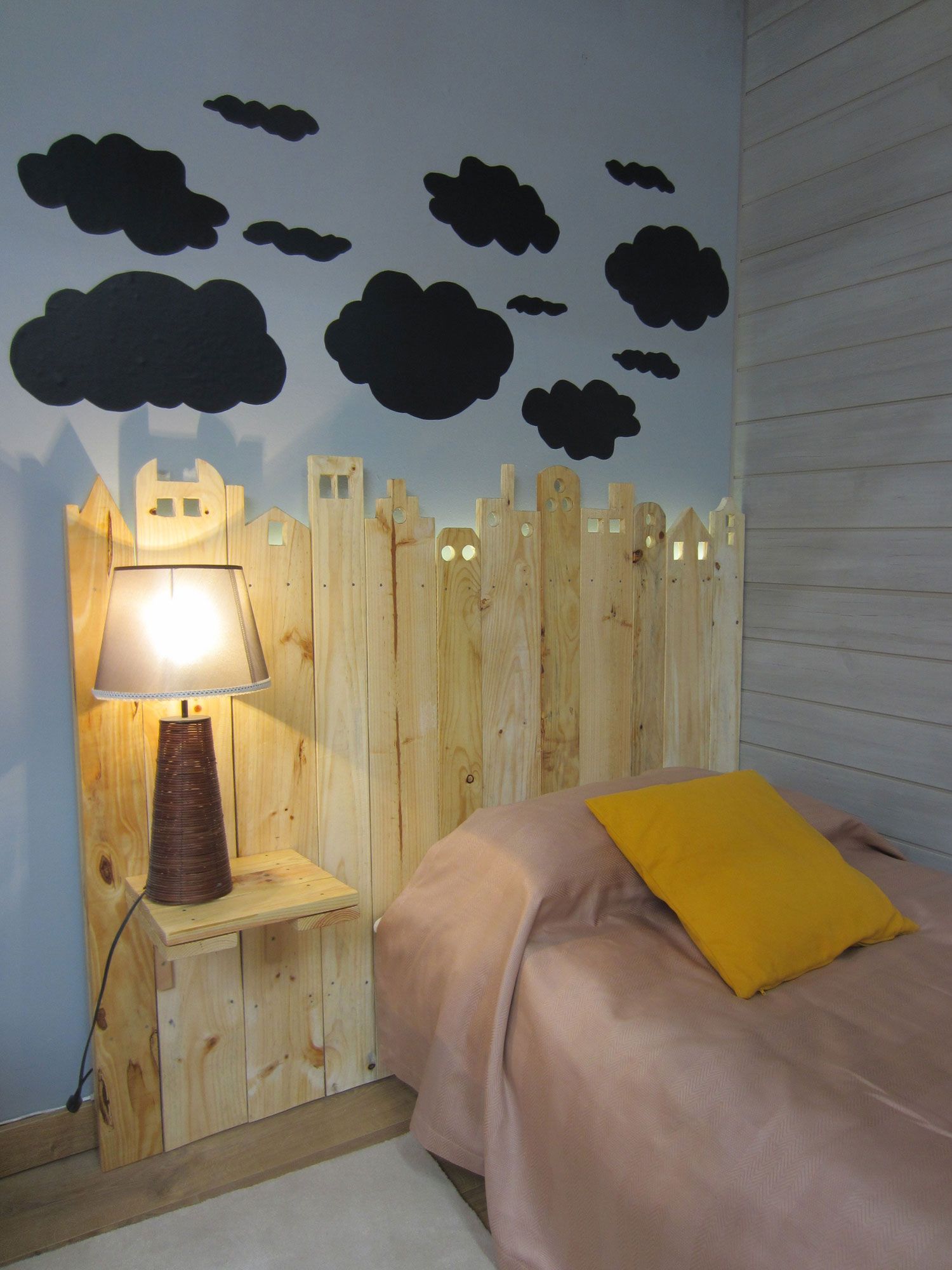Hacer cabecero de madera con forma de casas paso 14