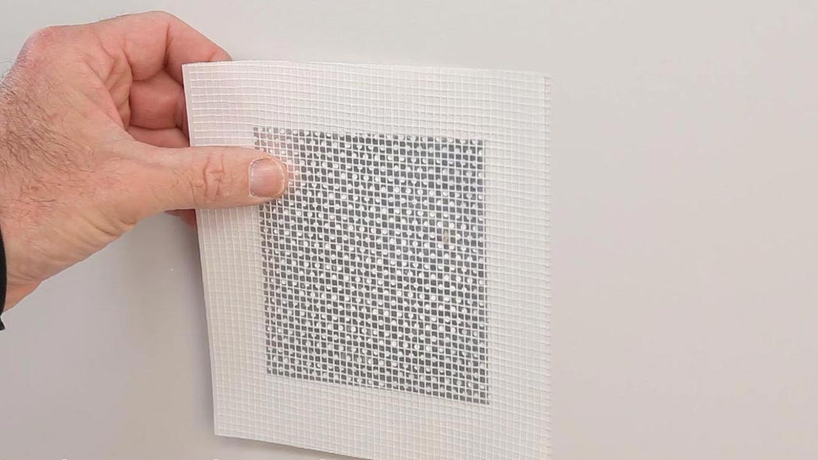 Como usar parches para placas de yeso laminado