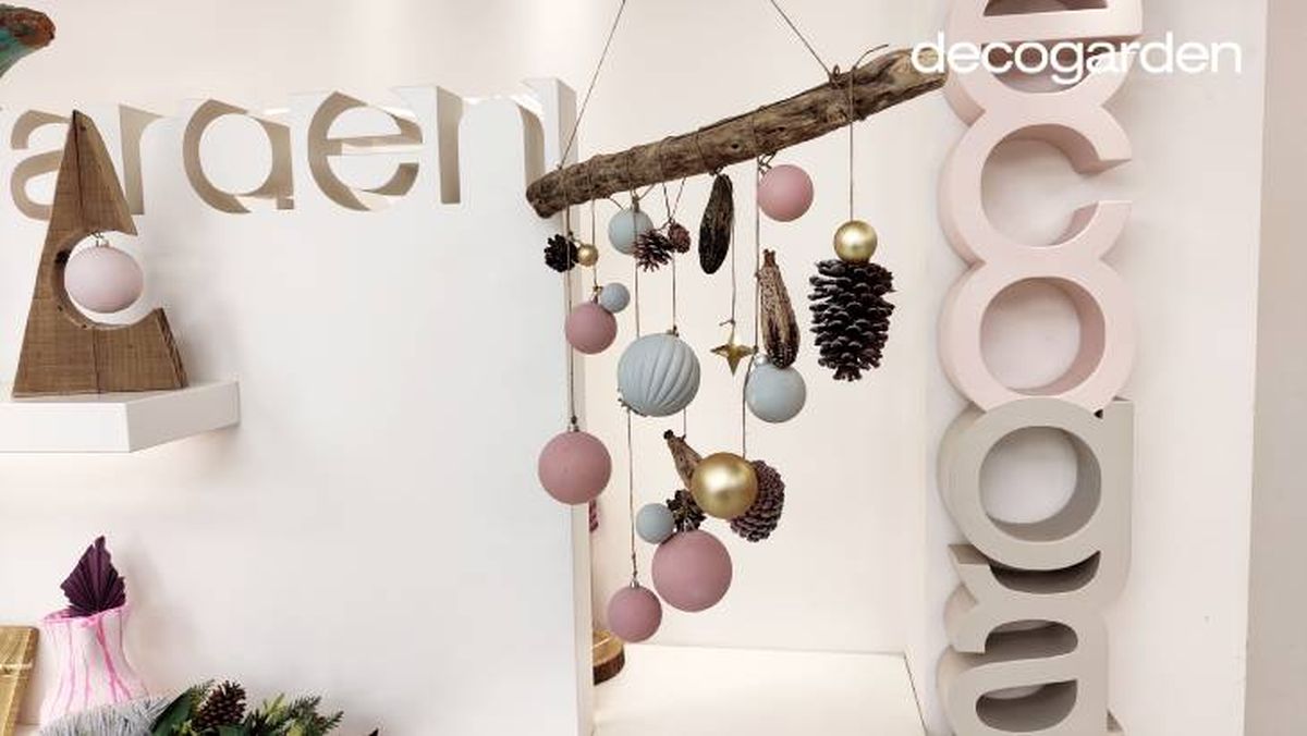 adorno bolas navidad pintadas tiza