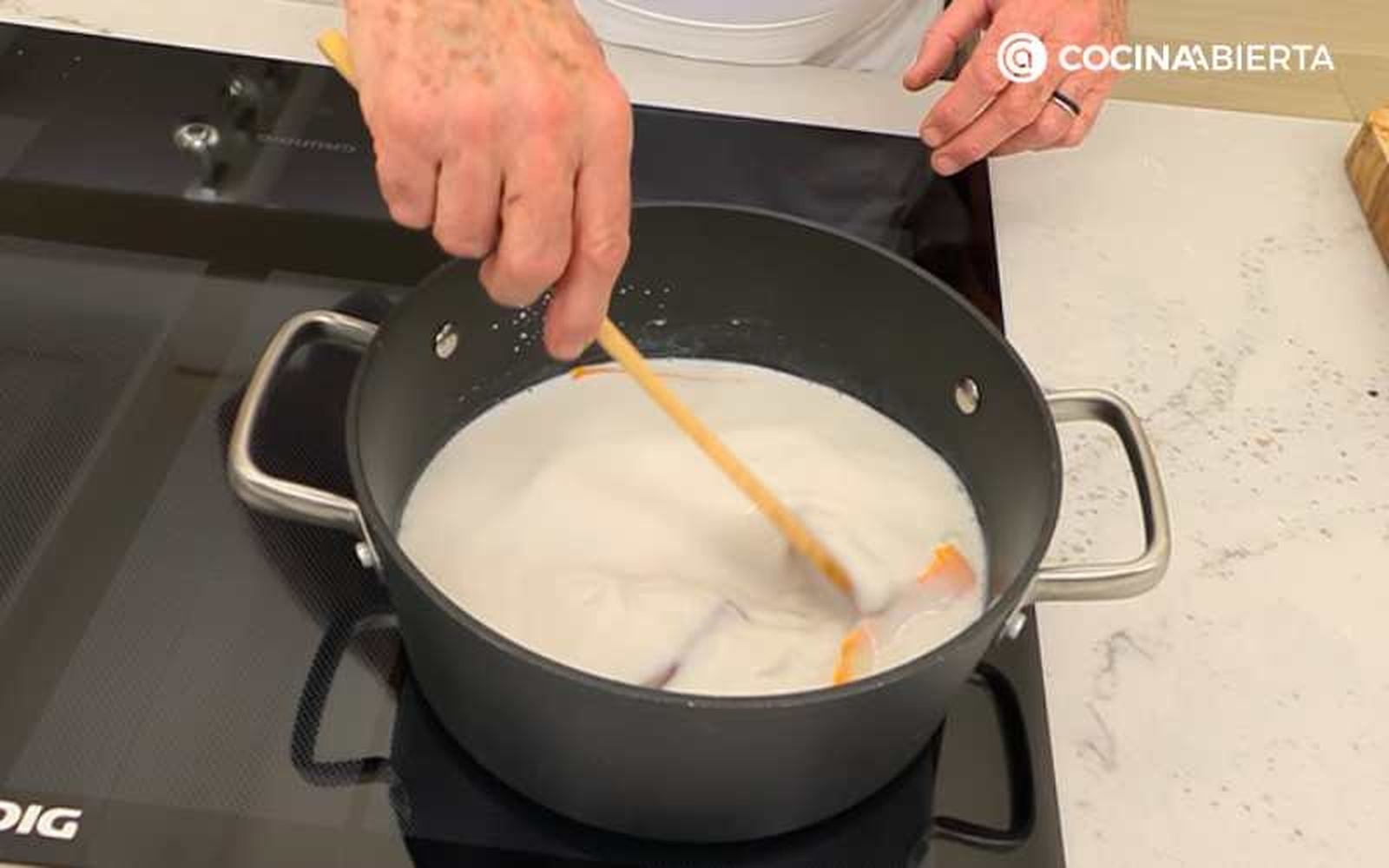 Cocina el arroz con leche de almendras