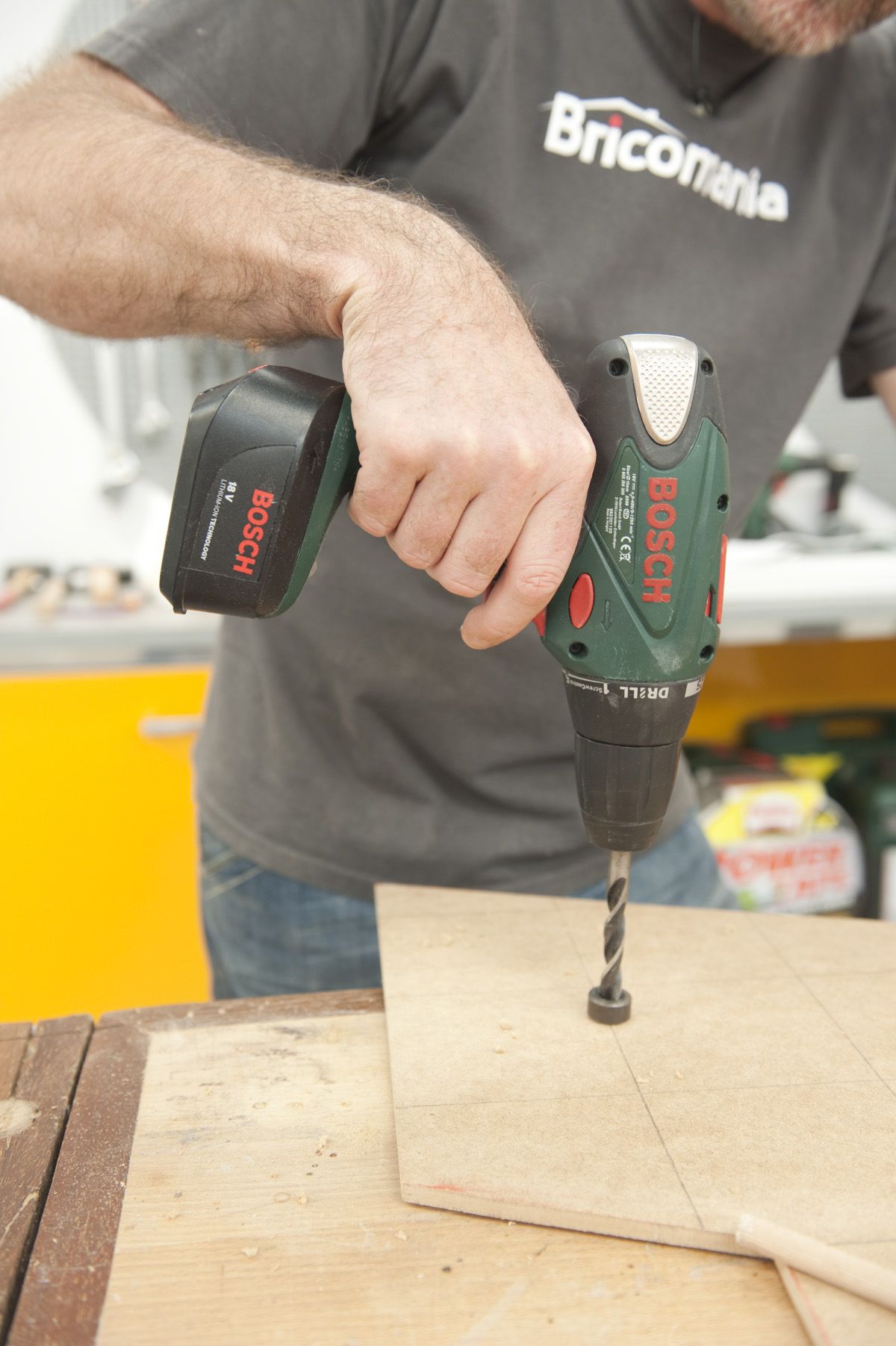 Bricomania 596 Letra retroiluminada p4