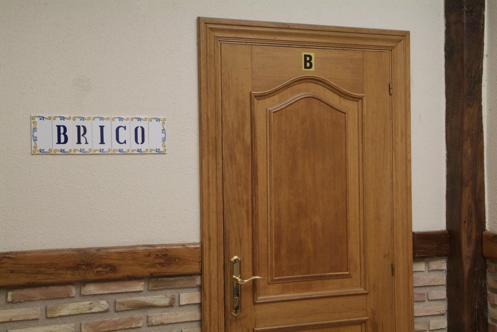 brico 0453 2 letrero azulejos entrada xl