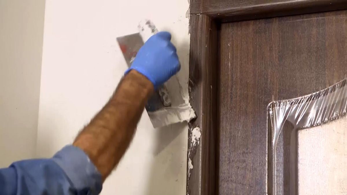 973 instalar puerta metalica paso 10