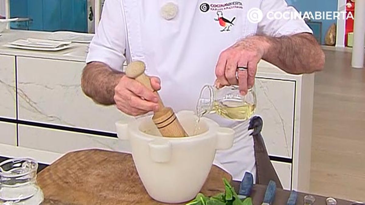 majado de ajo para costillas al horno de karlos arguinano karl6725 paso2