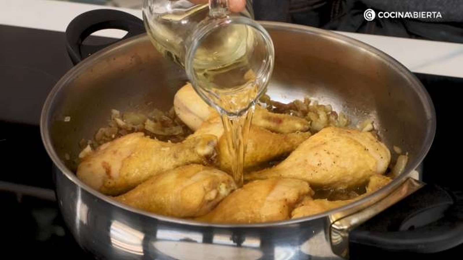 PUBWEBGAL0722 Pollo guisado paso 4
