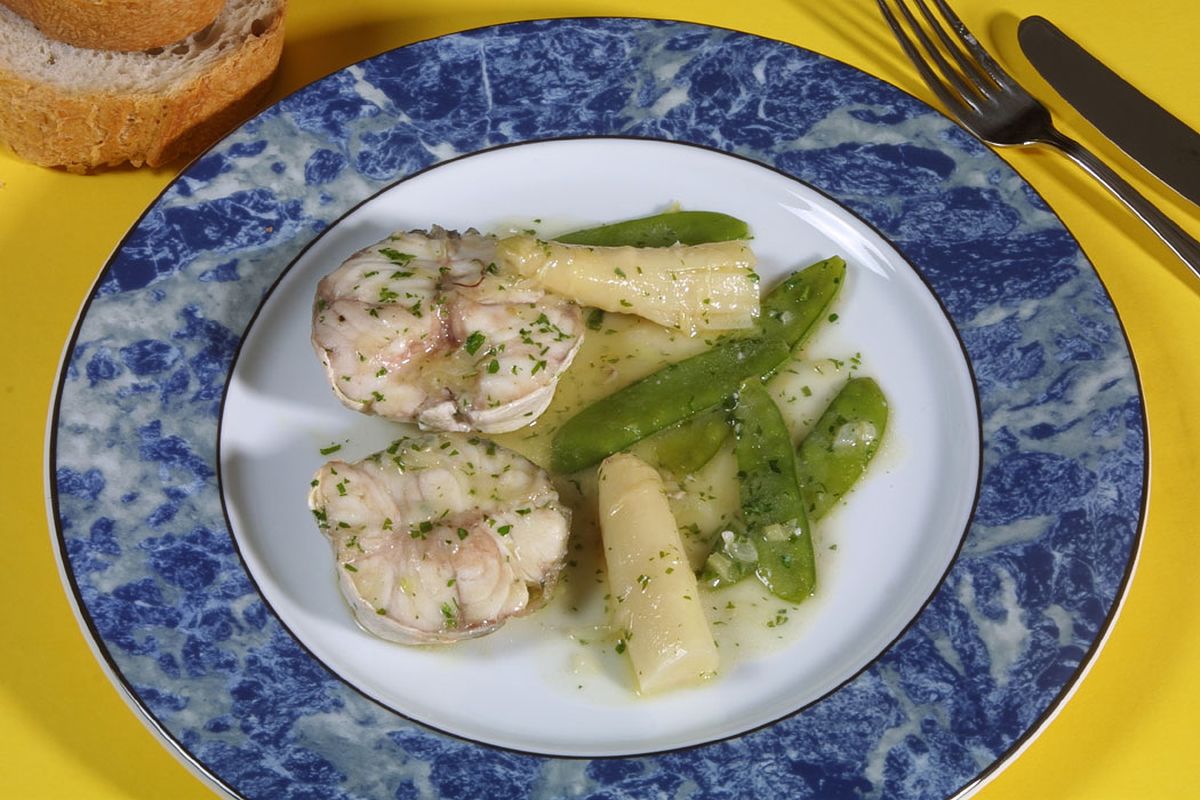 Perlón en salsa verde