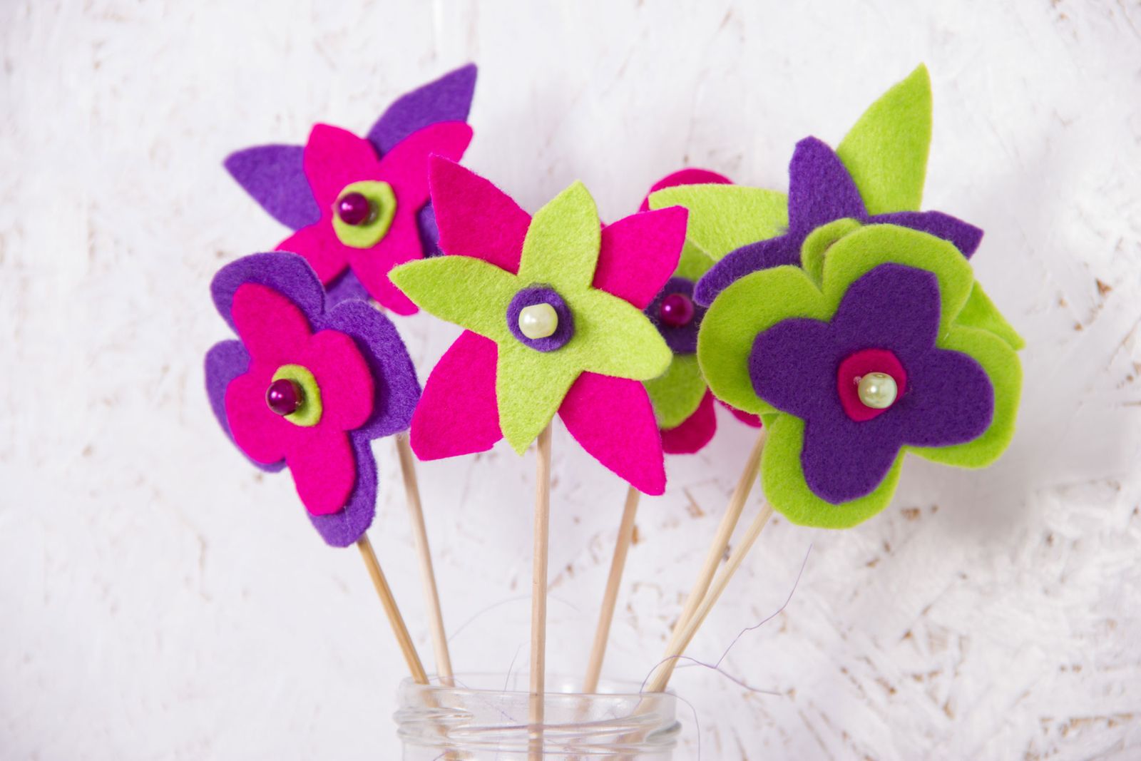 Ideas para hacer flores de fieltro 3