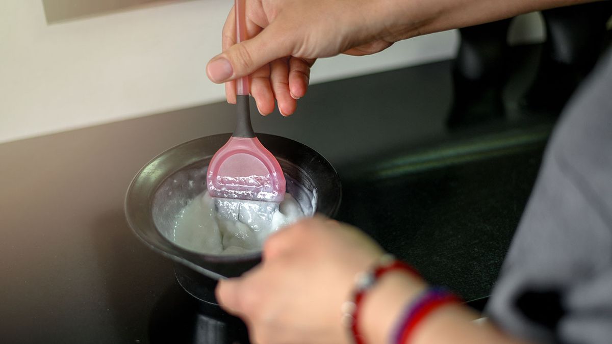 tratamientos de belleza para hacer en casa durante el confinamiento tinte