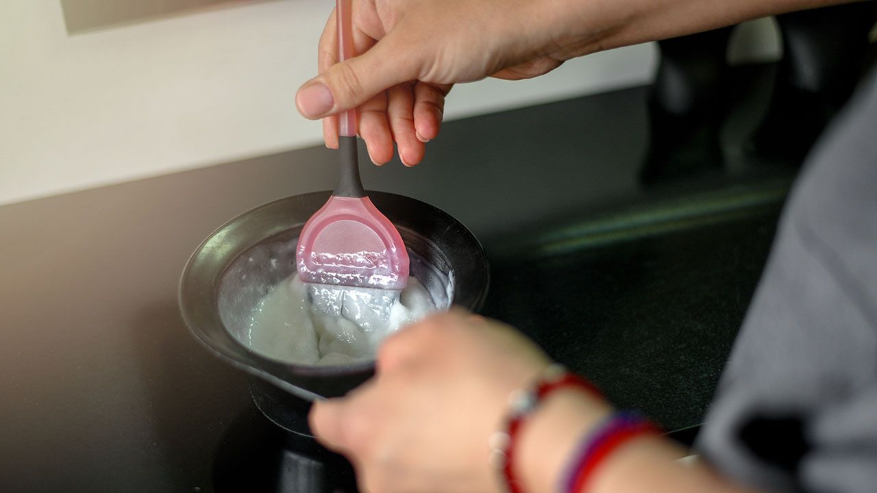 tratamientos de belleza para hacer en casa durante el confinamiento tinte