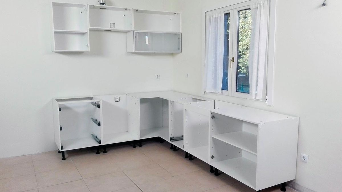 Cómo instalar una cocina en ángulo (Parte 1)