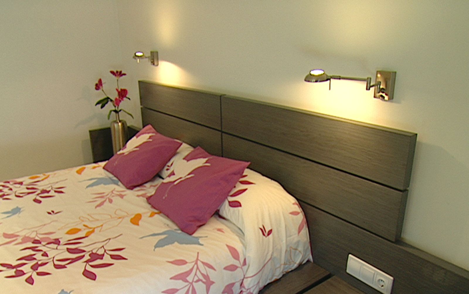 brico 462 1 aplique luz brazo movil xl