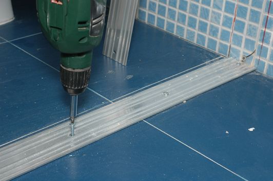 Muro de pavés para el baño paso 5