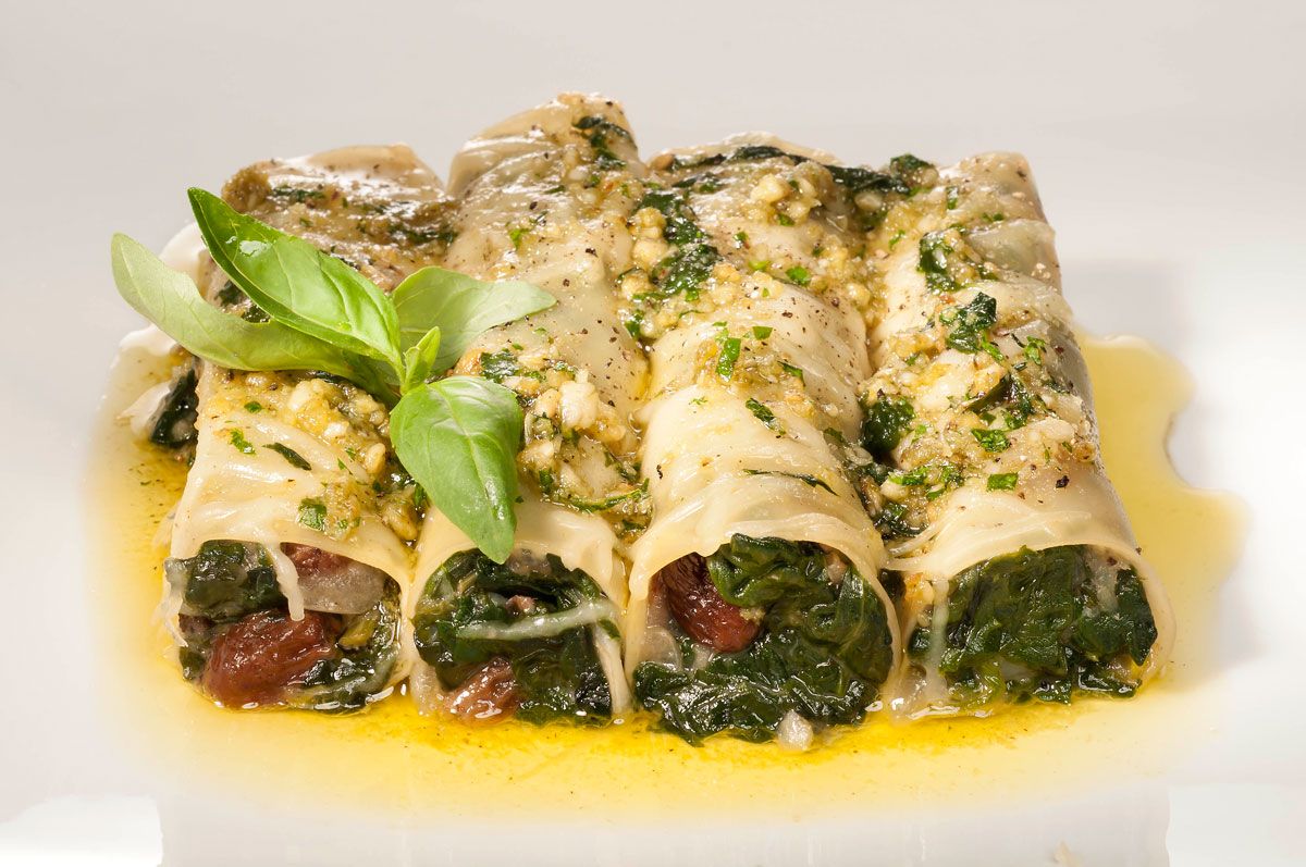 1623 Canelones de espinacas con bacalao al pesto (807) xl