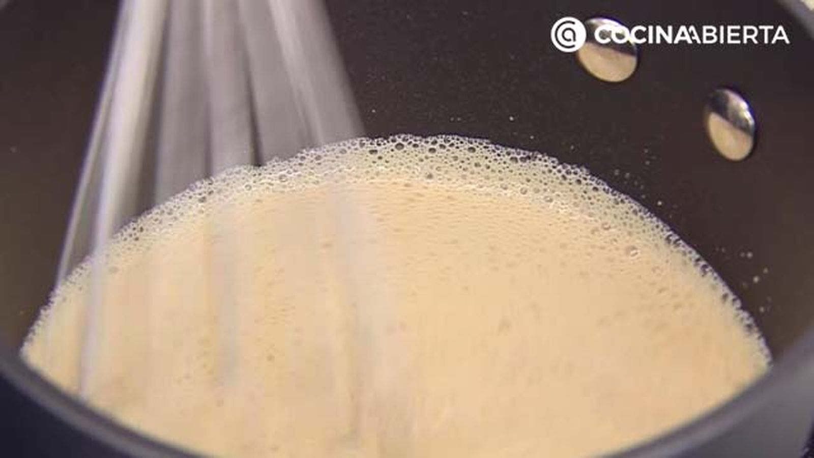 KARL7032 crema mango p3