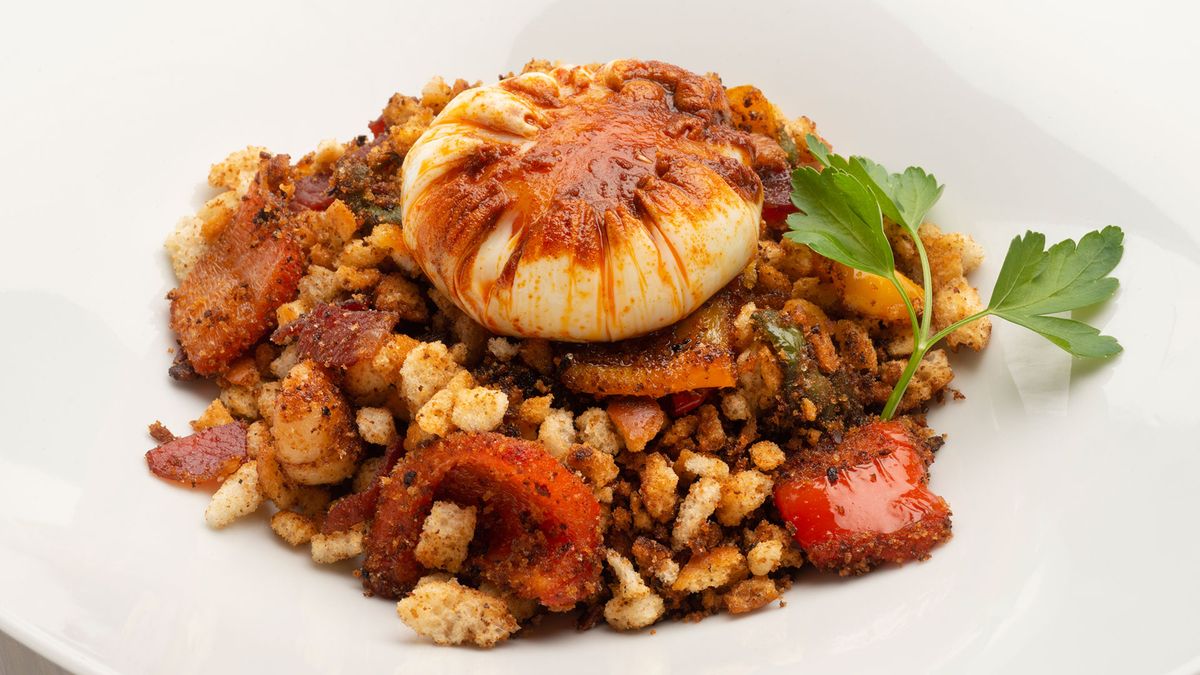 migas con jamon pimientos y huevo flor xl