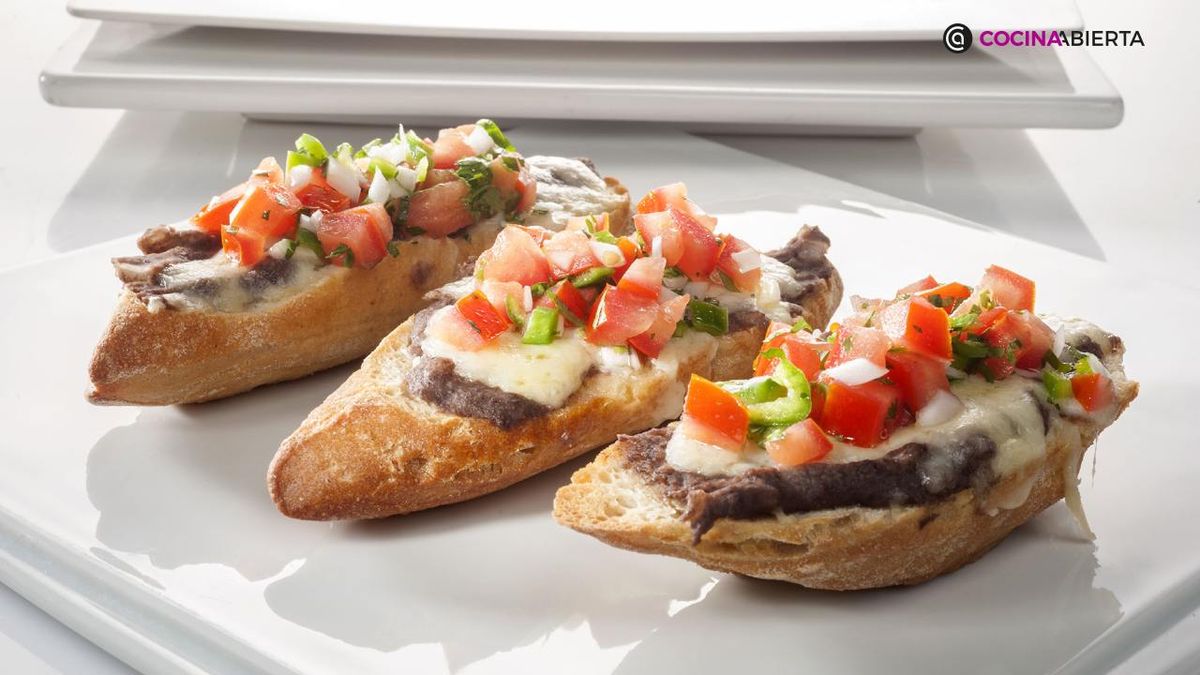 Aprende a elaborar molletes mexicanos, un desayuno tradicional de México