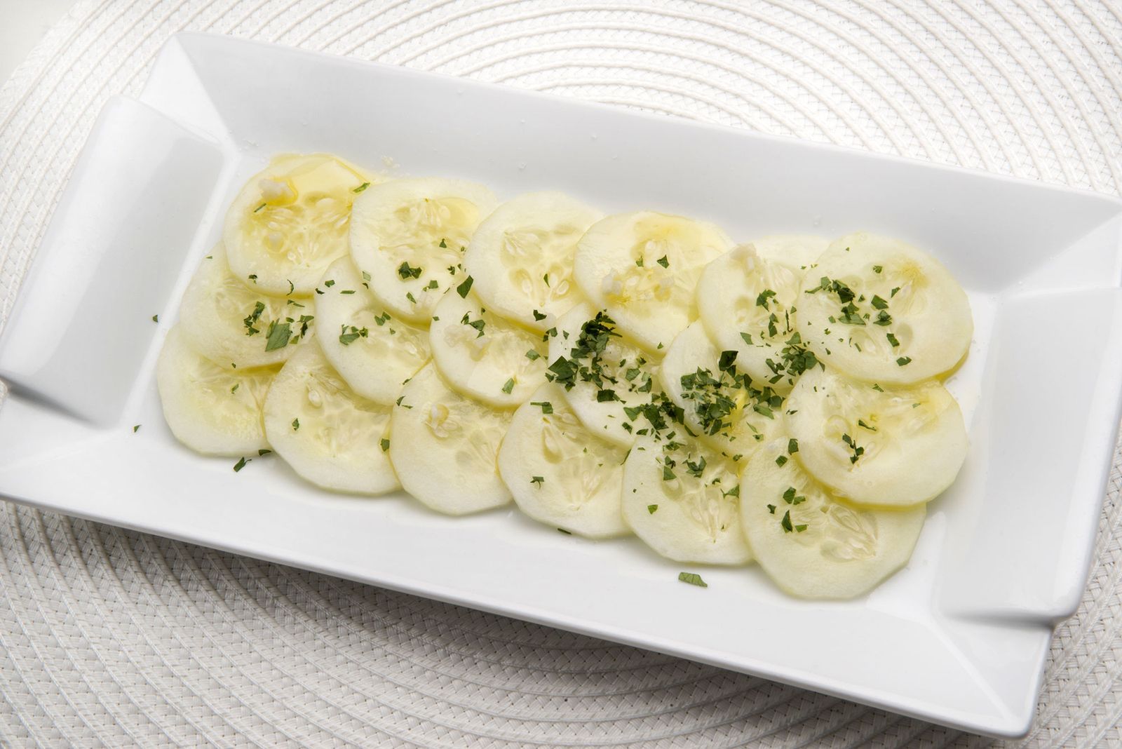 6019 2 Ensalada de pepino y ajo xl