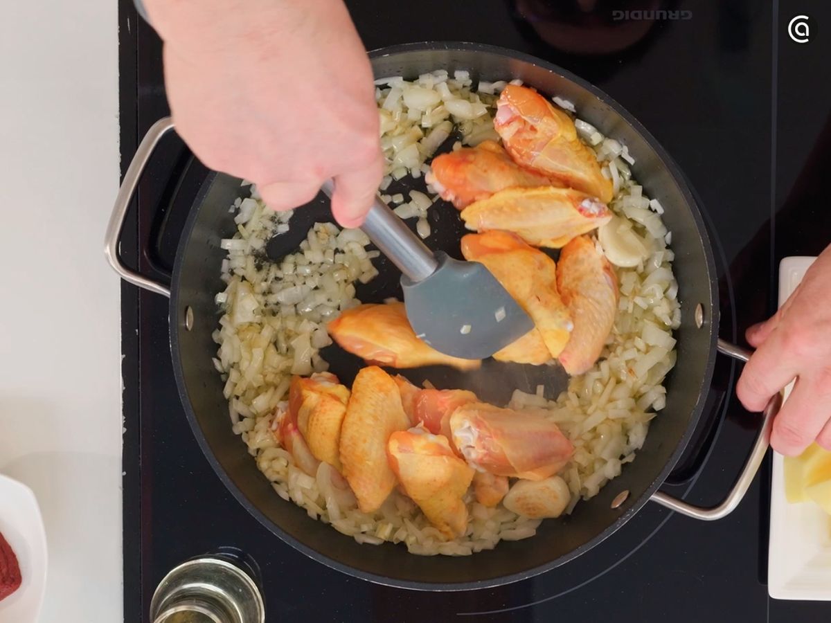 Alitas de pollo guisadas - paso 1