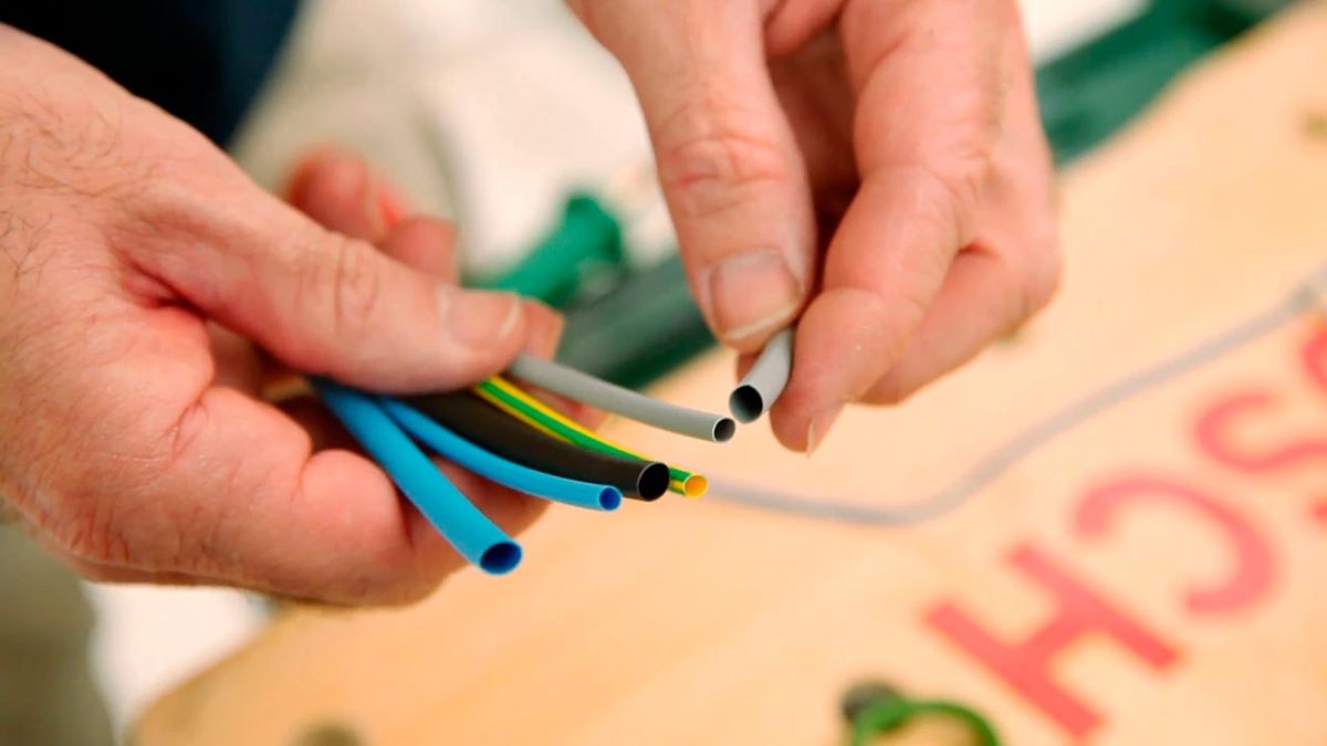 Cómo hacer conexión eléctrica con un tubo termoretráctil paso 1