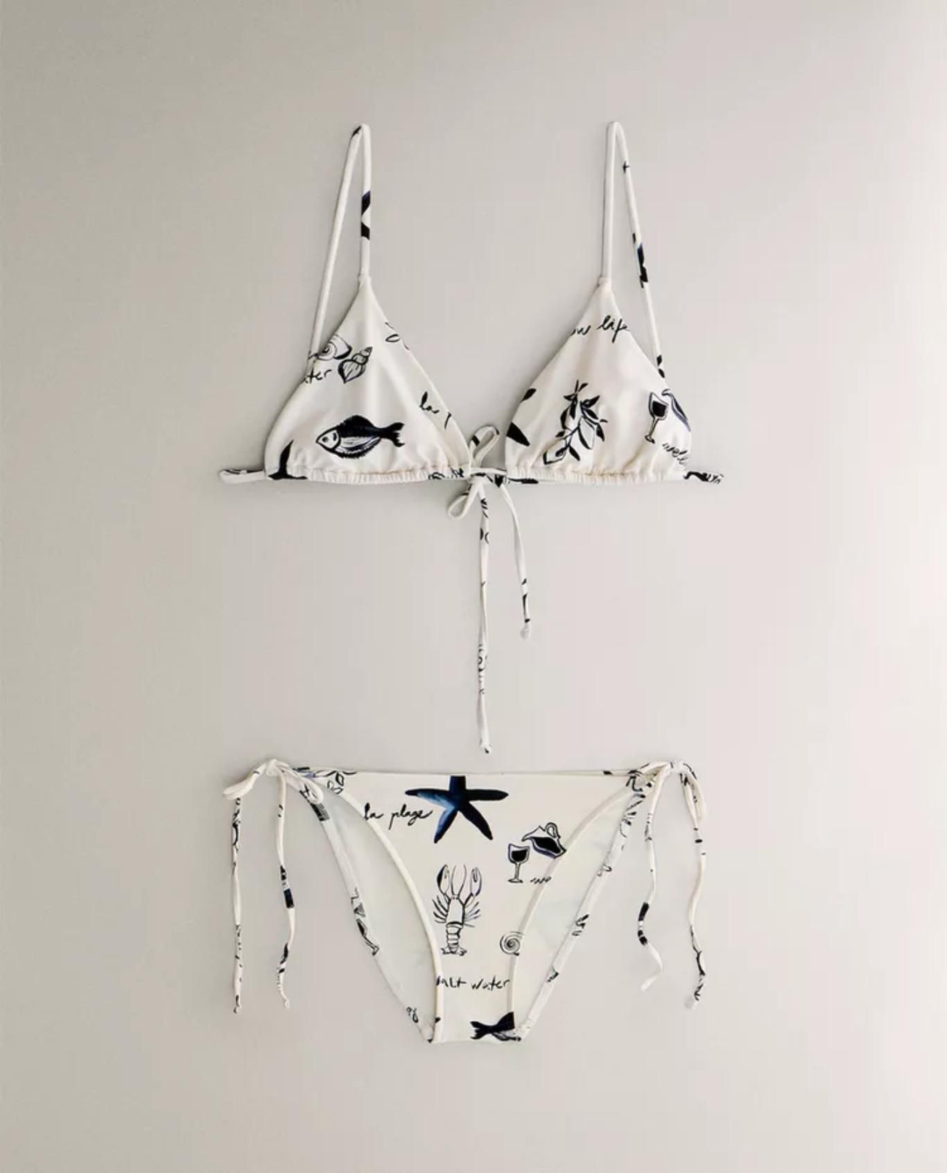 Bikini de triángulo regulable con estampados marinos y playeros.