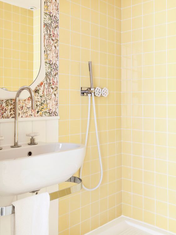 baño amarillo pastel 2