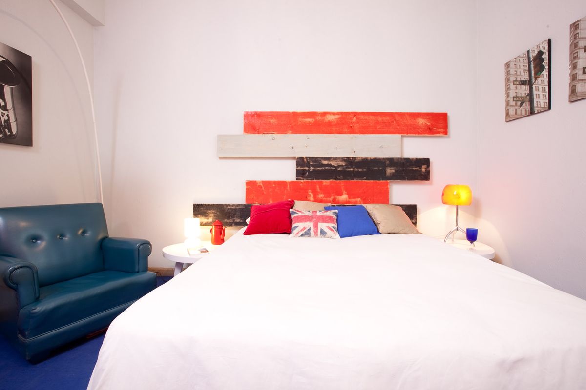 Dormitorio atrevido y diferente d5