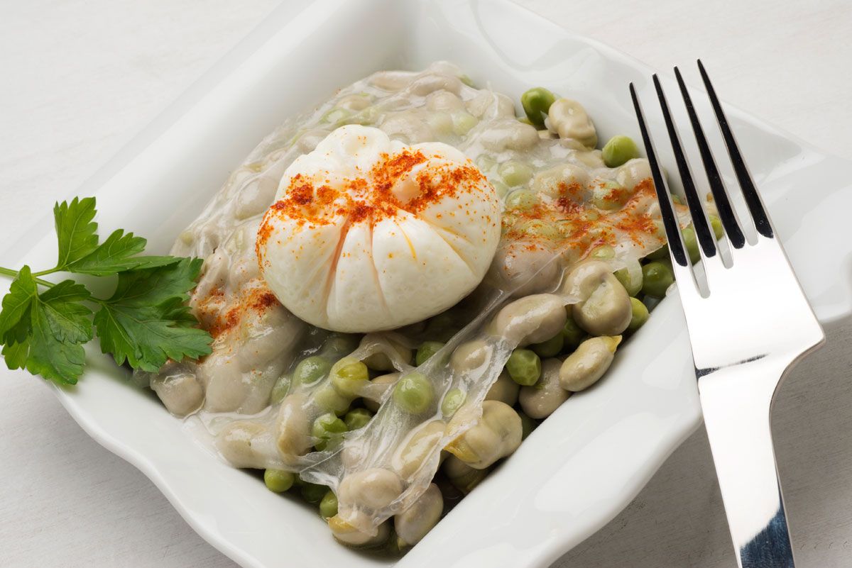 5187 Habas, guisantes, huevo y tocino (572) xl