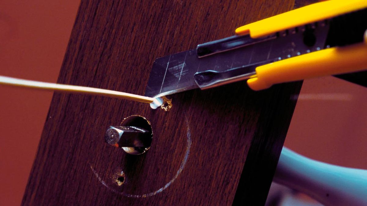 Arreglo de manilla de puerta paso 2